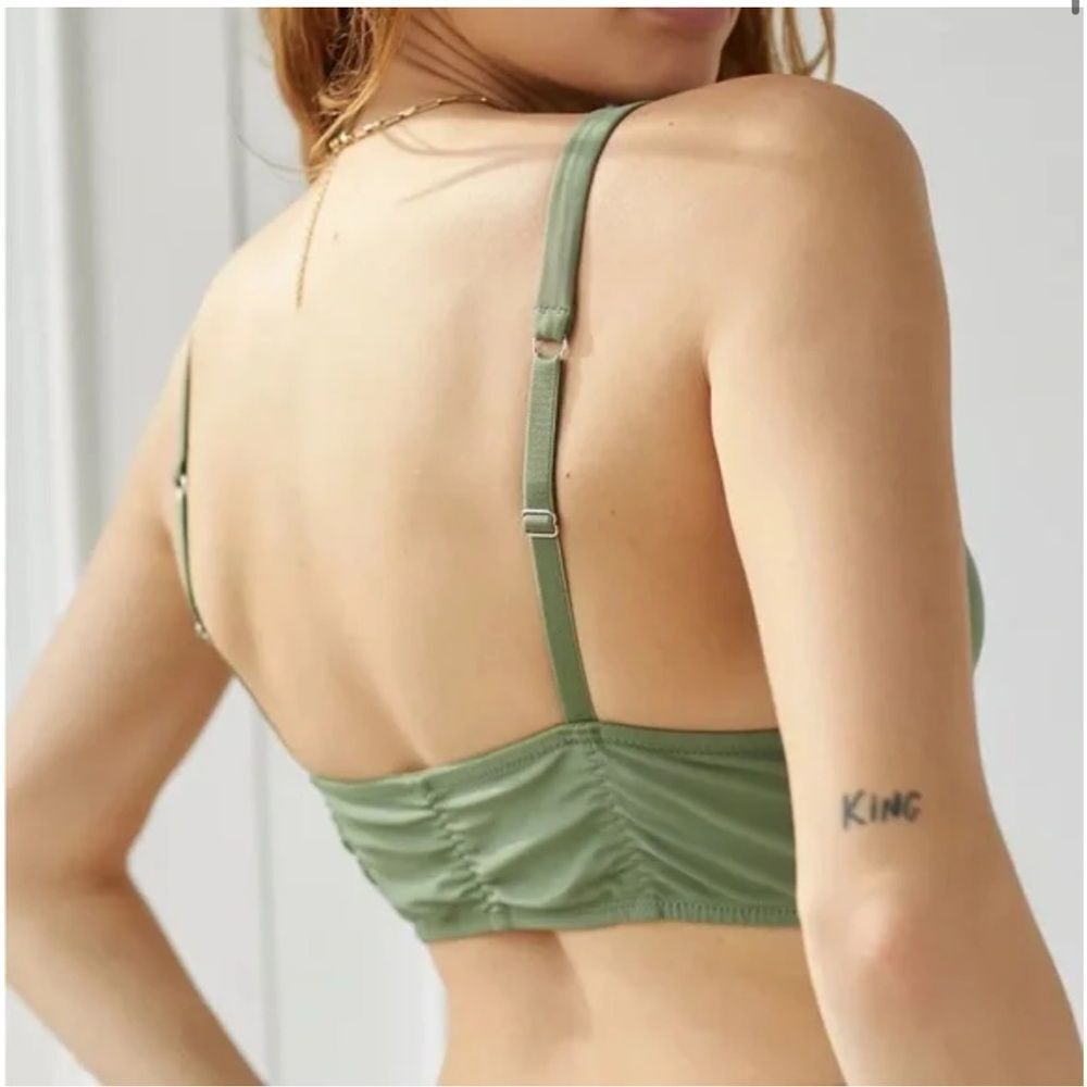 Urban Outfitters Out from Under Green V Bralette - Picture 2 of 4